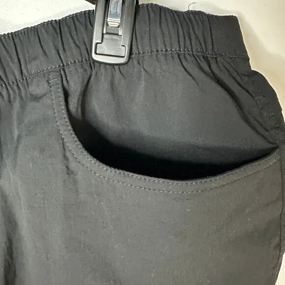 New without Tags! Carhartt Women's Force Relaxed Fit 5 Pocket Work Shorts - XL - Picture 5 of 10